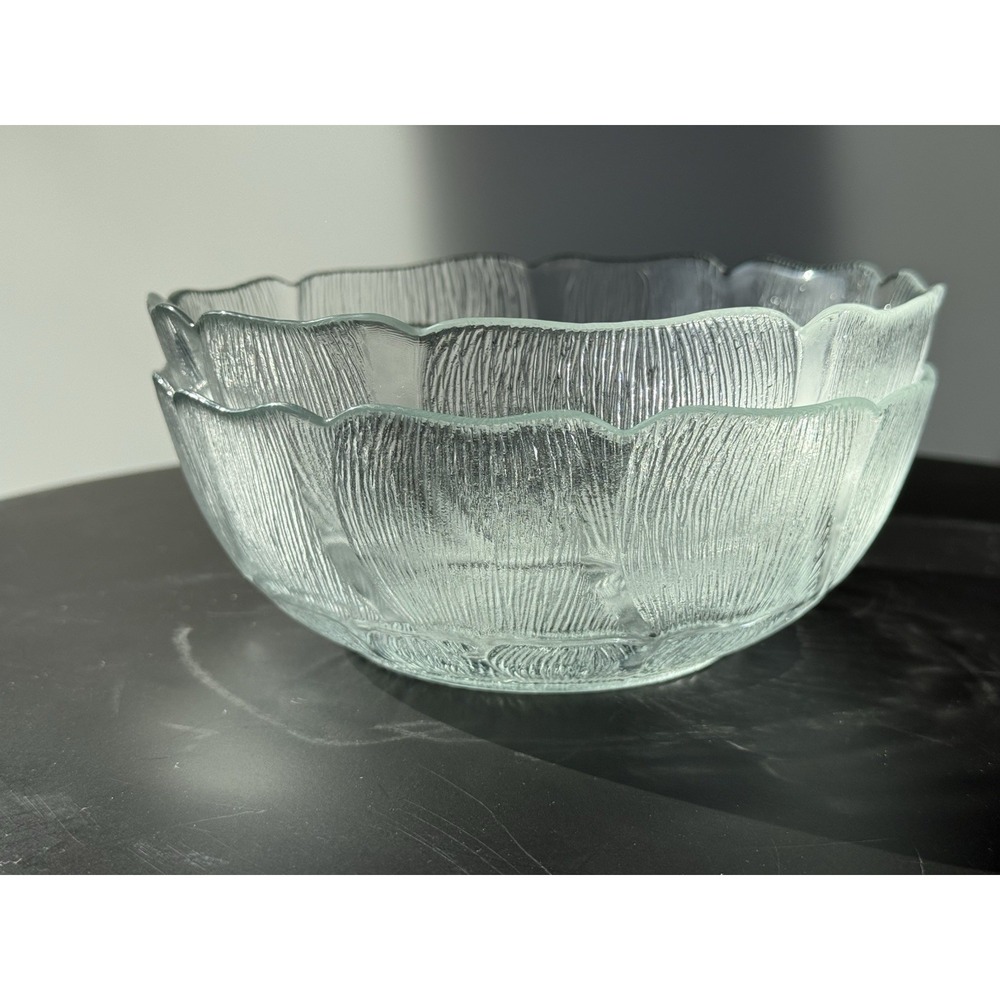 Vintage Arcoroc Fleur 7 inch Serving Bowl Set of 2 - Pressed Patterned Glass